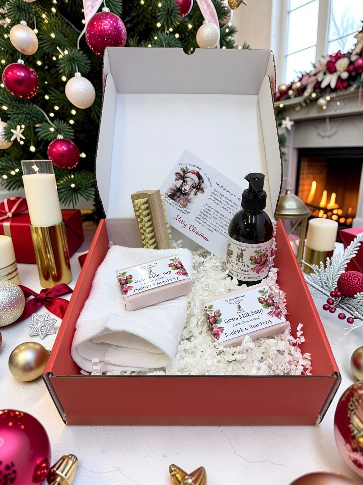 Deluxe Christmas Goats Milk Hand Wash (250ml) and Soap Bar Gift Set | 2 Scent Boxes to Choose From | Gift Boxed