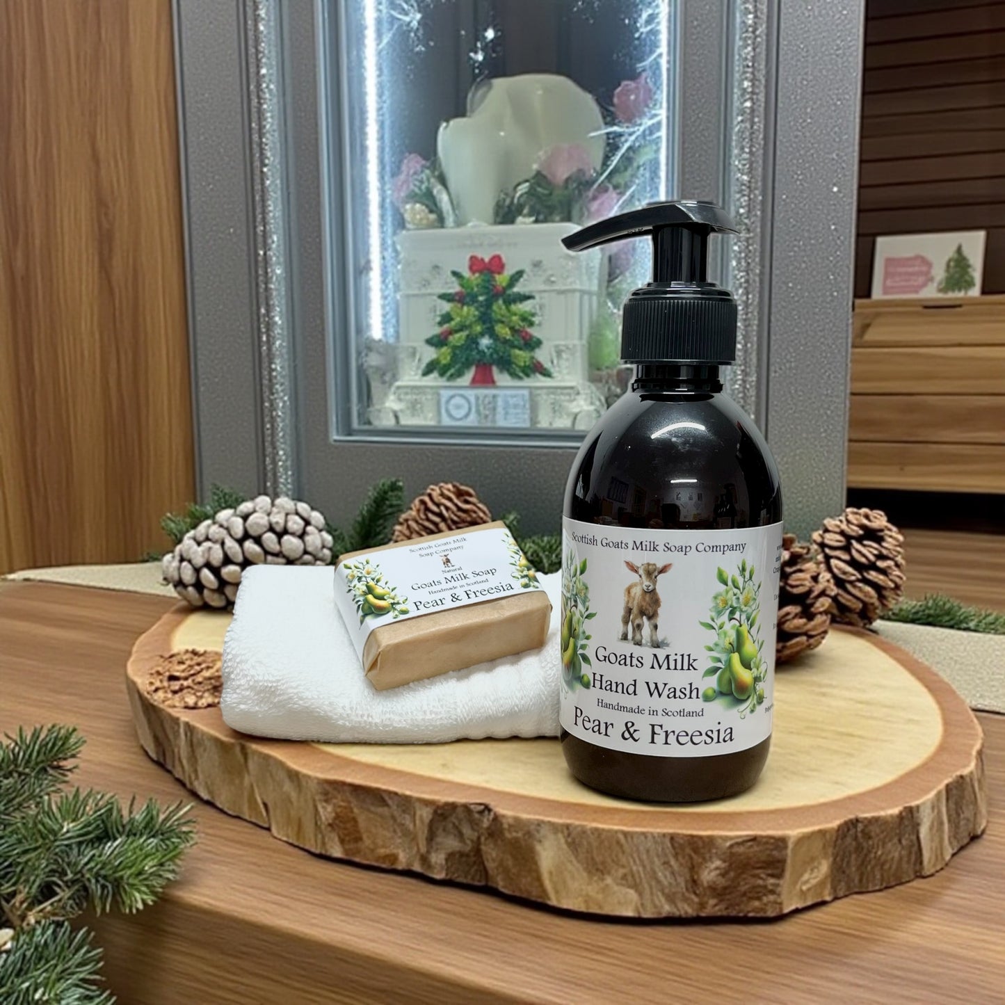 Luxury Christmas Goats Milk Hand Wash and Soap Bar Gift Set | 5 Scent Boxes to Choose From | Gift Boxed