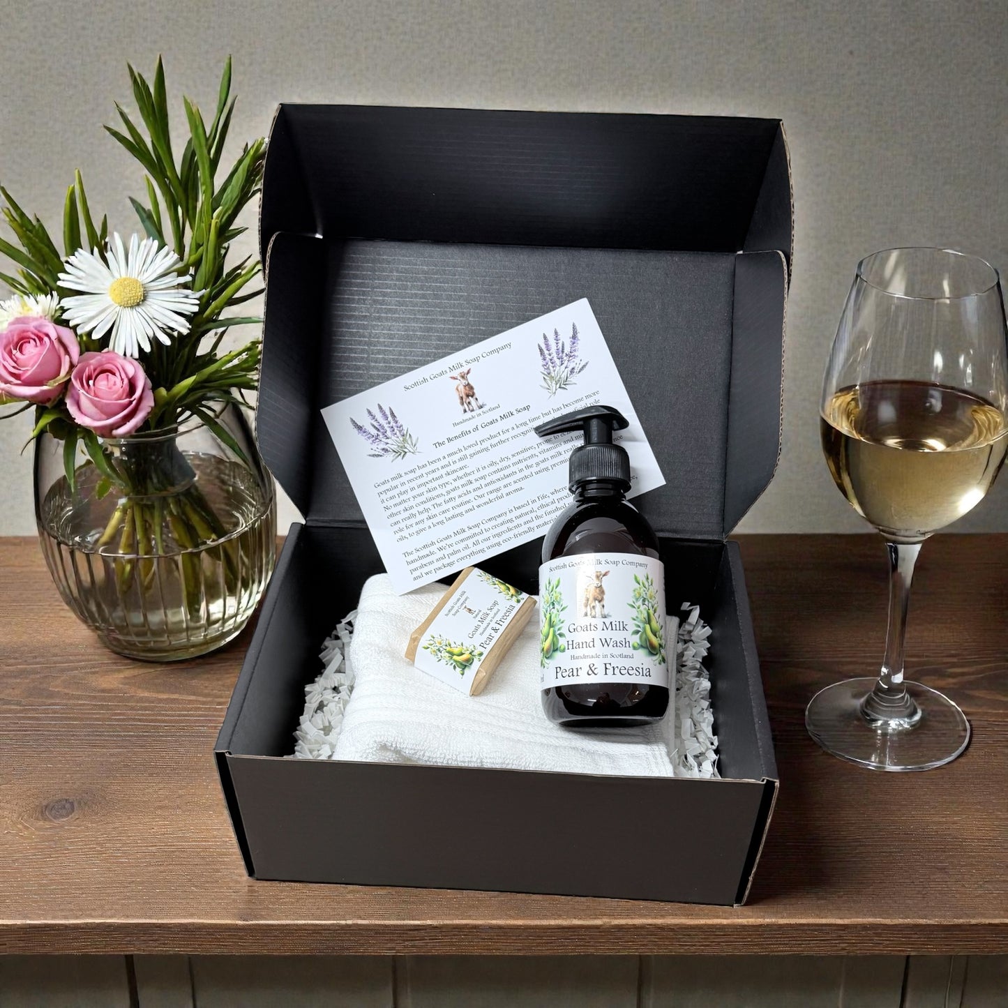 Mother's Day Luxury Goats Milk Hand Wash (250ml) and Soap Bar Gift Set | 5 Scent Boxes to Choose From | Gift Boxed